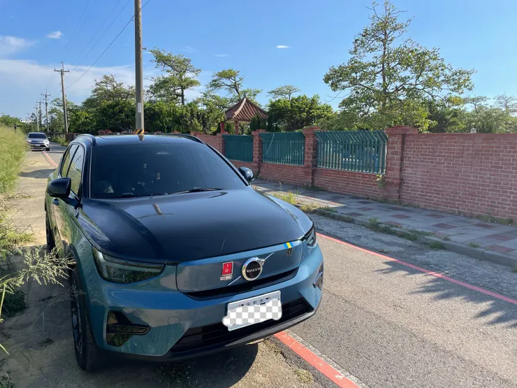 旁邊有停車場喔！