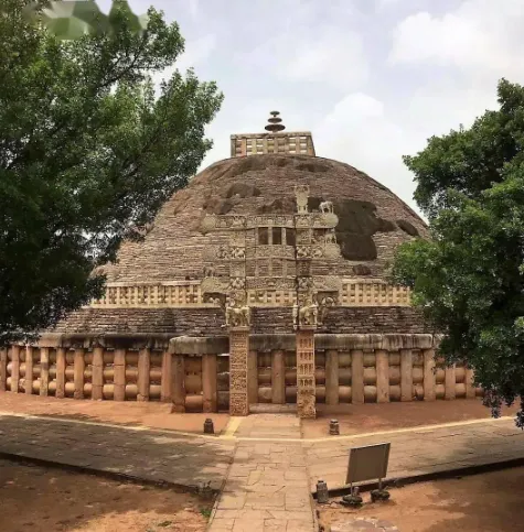 桑奇大塔（Sanchi Stupa） 