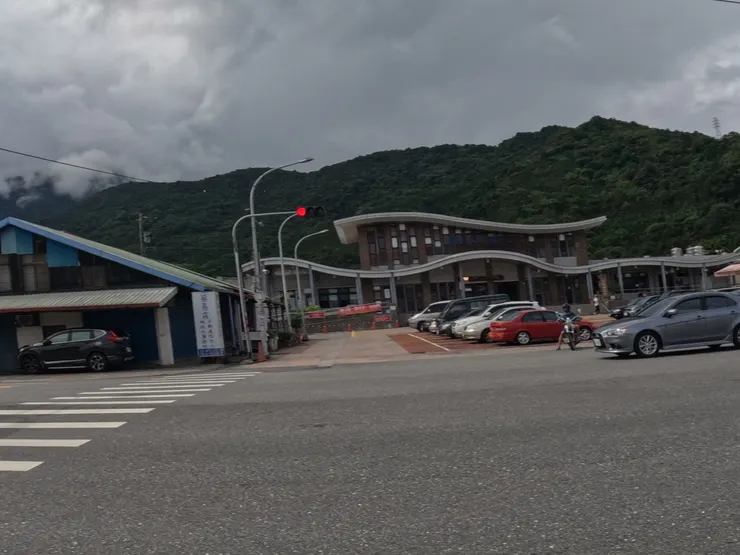 2016年拉皮成功的光復車站。