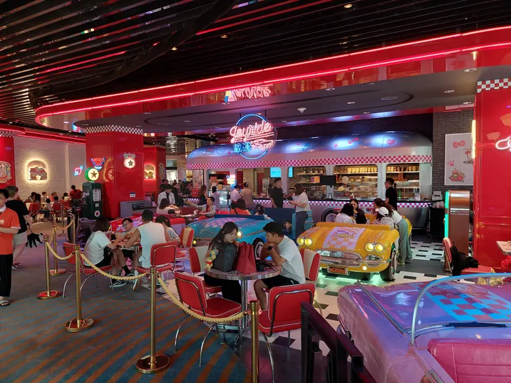 載運美式餐廳x三麗鷗