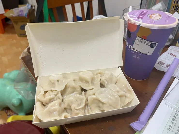 加杯芋頭鮮奶是必須的。