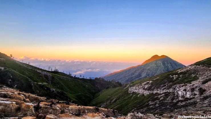 另一邊的山脈也很美!