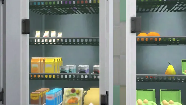 前面三個雪櫃都是放飲品，最後一個看來有點不同。