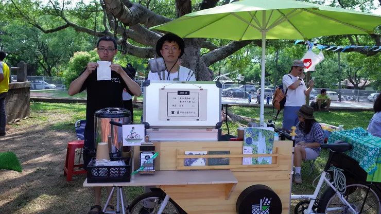 像變形金剛一樣產開與收納的巧思