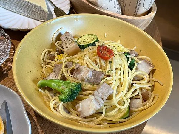 （南機場美食）小星星早午餐&輕食～豐盛早午餐、清爽沙拉、特製