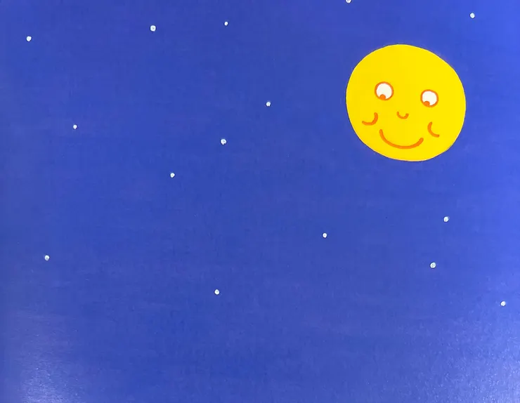 終於可以高高的掛在天上了！「月亮大人，記得保持微笑喔」