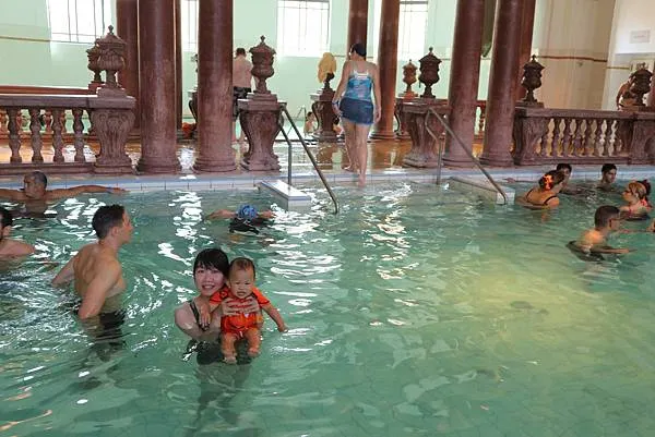 但不管啦一生可能只來一次當然要拍照留念