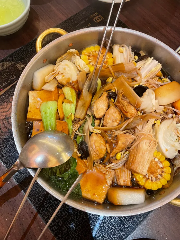 連鎖火鍋｜Mo-Mo-Paradise