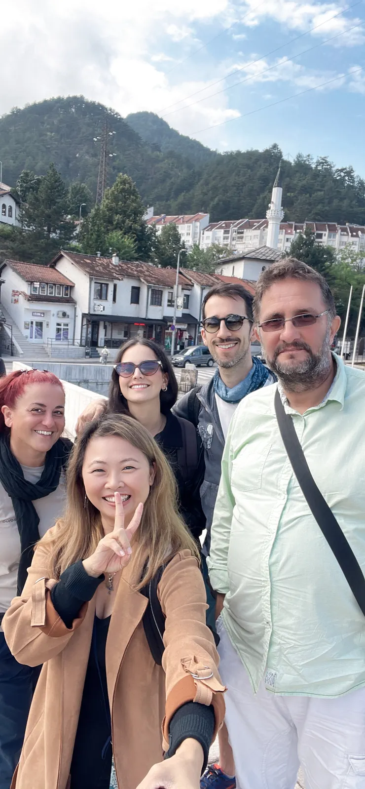 當天我們一行人含司機兼導遊,一共 5 人。