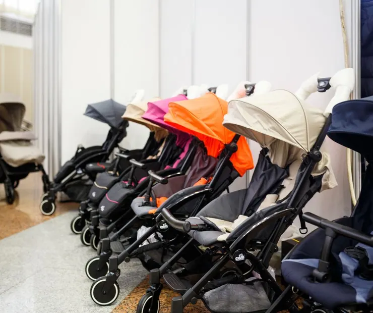 出國用的嬰兒車越輕便越好