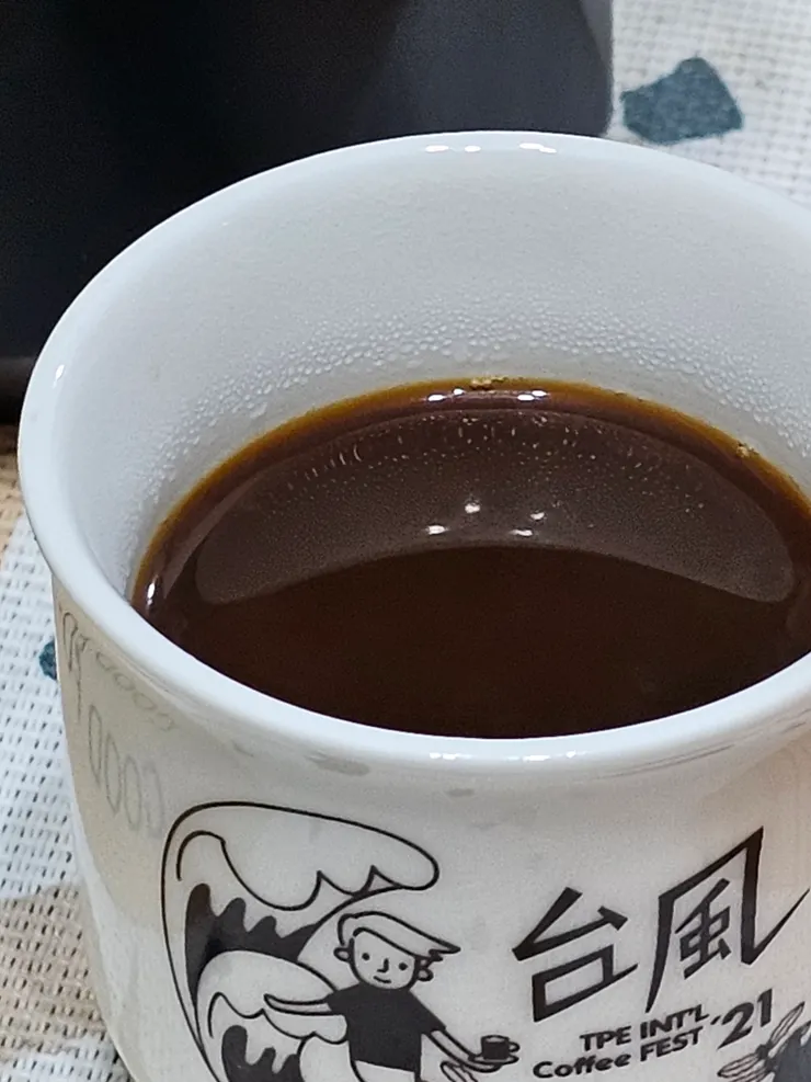 摩卡壺搭配濾紙，風味會更清晰明亮，