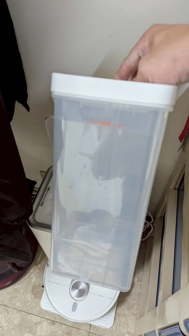 清水盒就是白色半透明