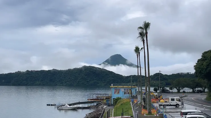 很幸運雲很厚還能看到開聞岳⛰️
