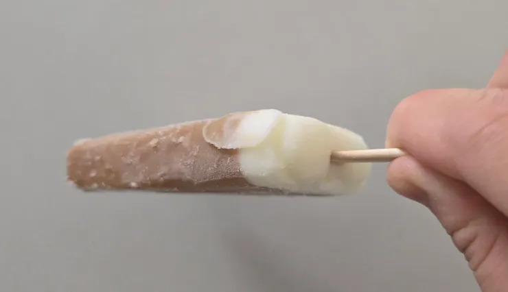 底部可以看到牛奶雪糕