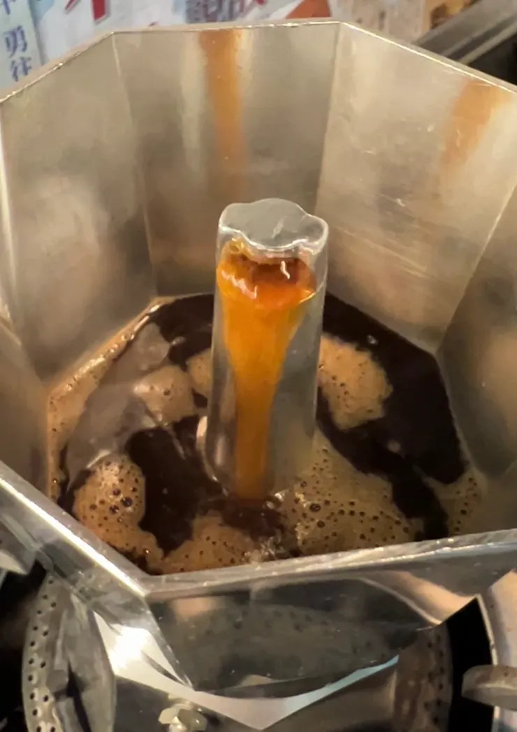 煮開的咖啡液