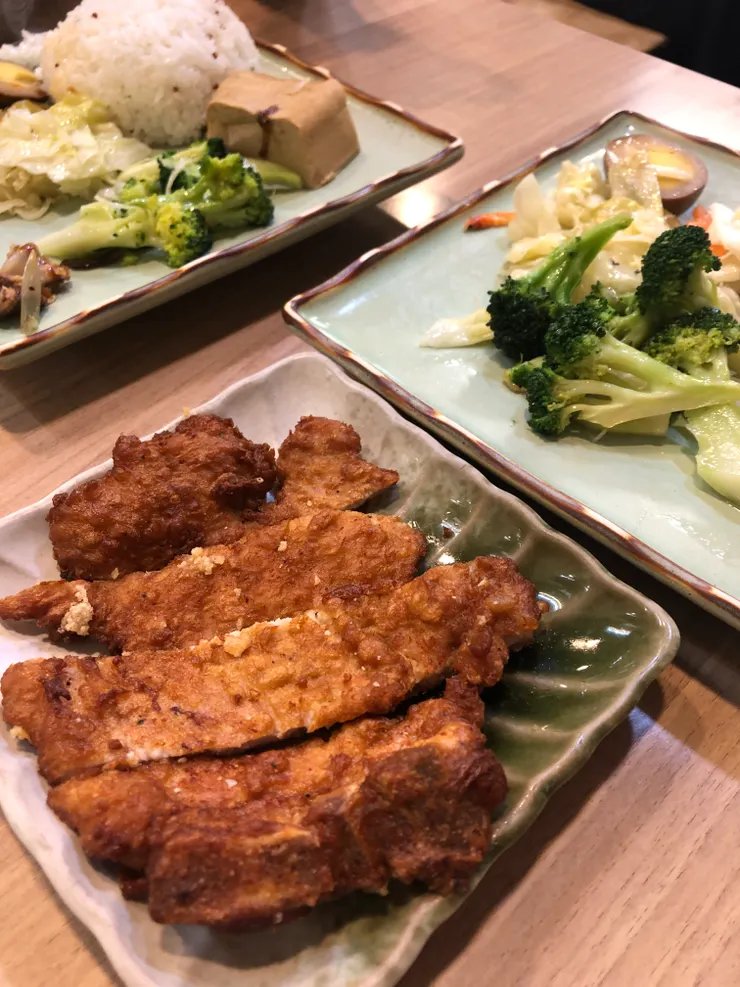 炸排骨比預期的變化沒那麼豐富!