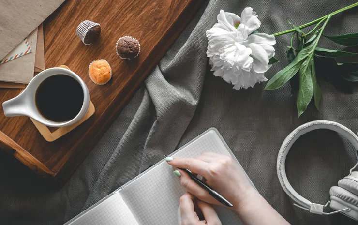 創作帶著感性，但如果想要「轉正」，變需要「理性」輔助。