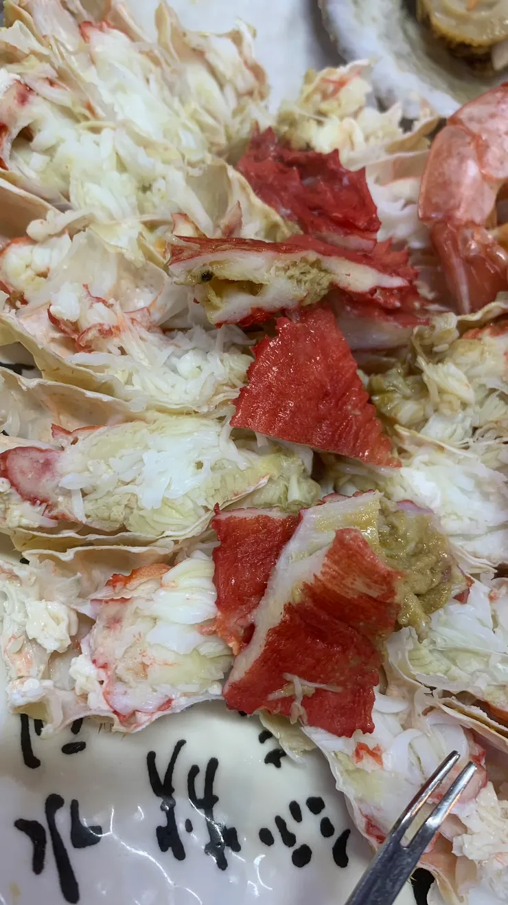 這樣吃螃蟹真的好奢侈。