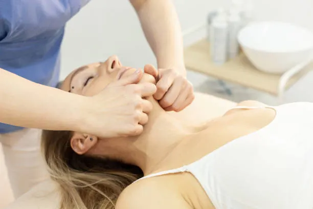 顳顎關節炎｜台中徒手物理治療｜關節鬆動術