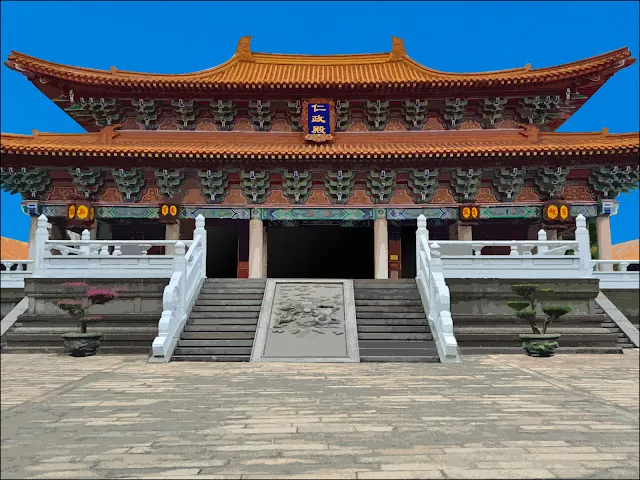 圖2:雄偉的淫國王宮。