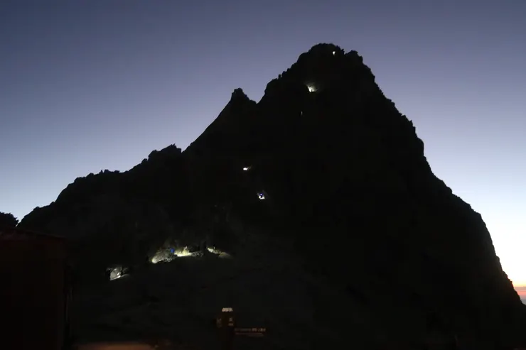 其實也很想當其中一個光點