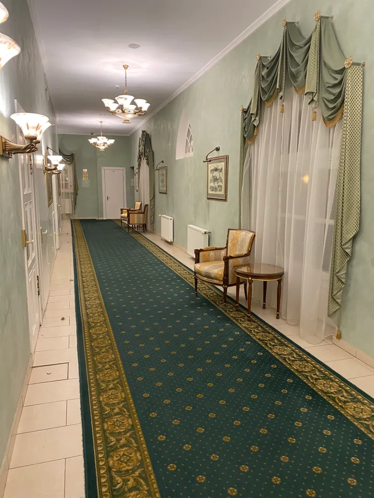 但走道是綠色調