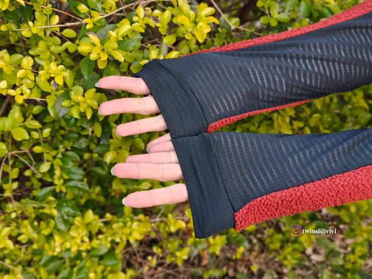 袖口使用彈性針織布料拼接