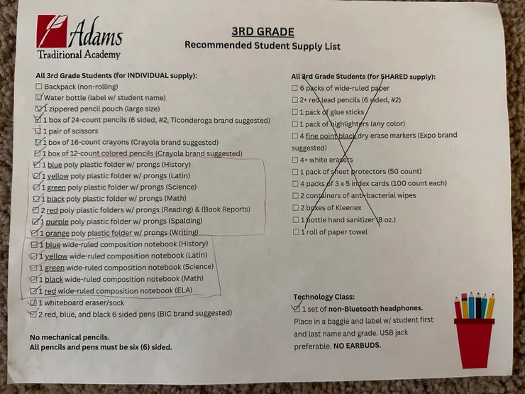 學校採買清單，事後仔細一看才發現有些東西居然還指定品牌及型號，還很貼心的告訴你可以去哪裡買XDD