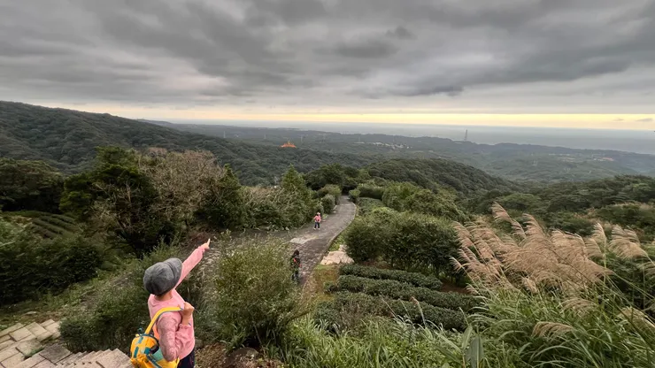 茶山步道的優勢是俯瞰北海岸