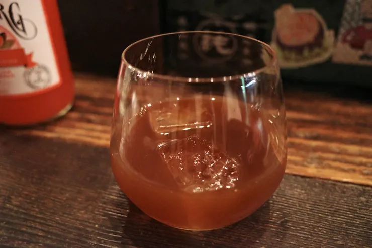 梅酒 (品項詢問吧台) NT.200起