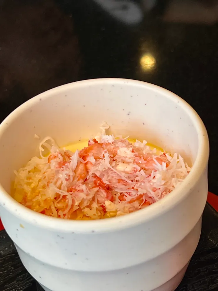 蟹肉蒸蛋甜味十足,大推