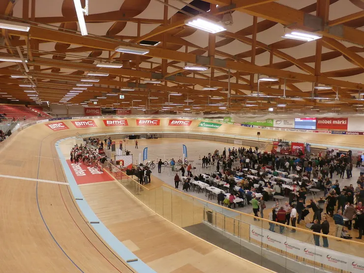 瑞士自由車賽車場 ( Tissot Velodrome)，於2013落成。我2012時有協助BMC處理相關的事宜。