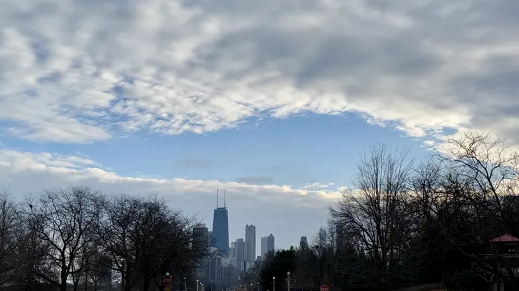 中間高樓那一區就是芝加哥市中心