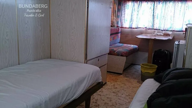 空蕩的車屋，Steven 離開後，略顯孤寂