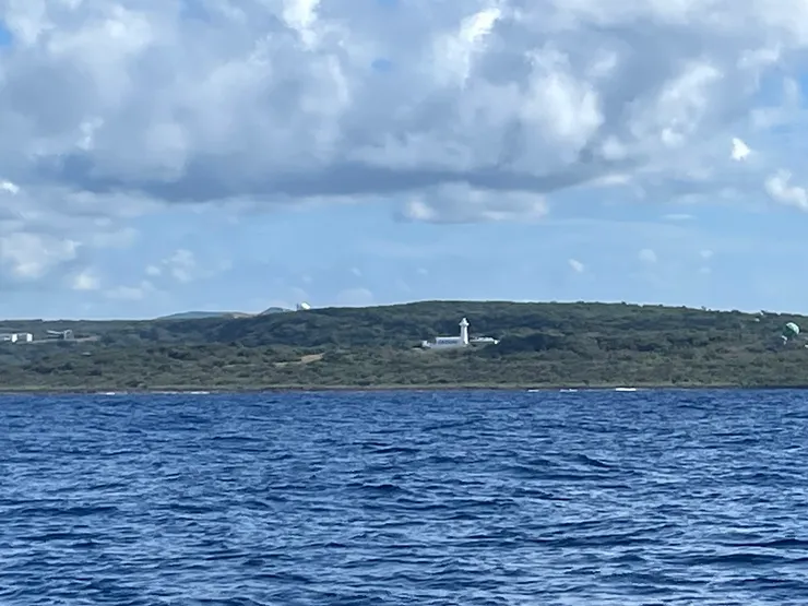 同學駕著帆船，海望國境之南，鵝鑾鼻燈塔