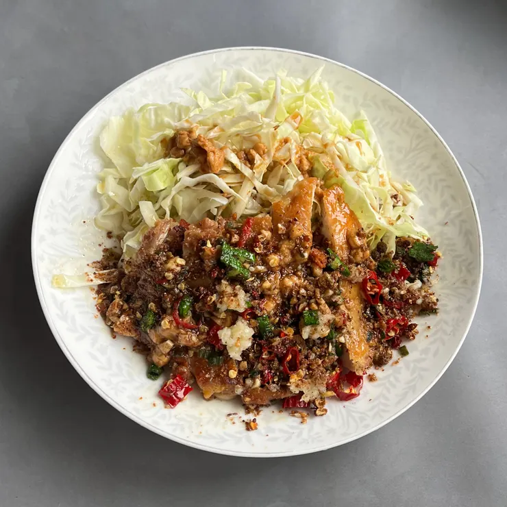 完成後金黃色的雞皮就不見了