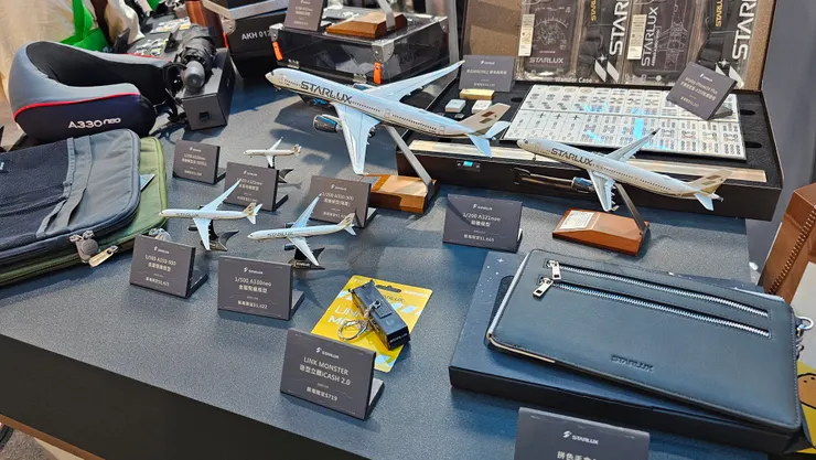 星宇航空的紀念品真的都很有質感!這是2024台北國際旅展星宇航空攤位所展示的紀念品!