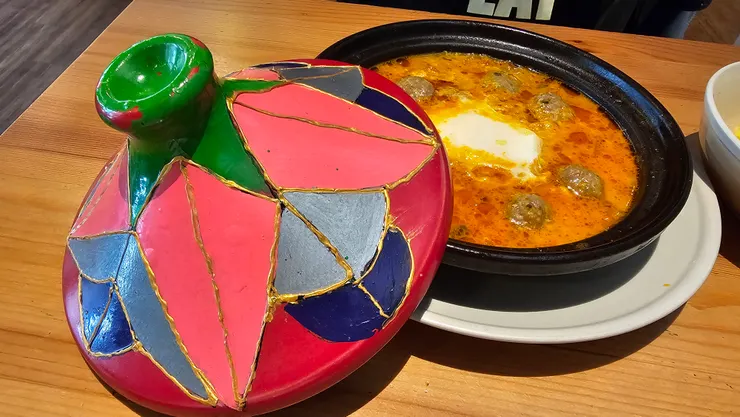 這是牛肉丸塔吉鍋!