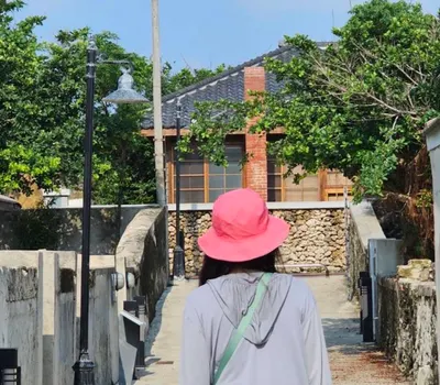 葡萄美酒夜光杯的沙龍