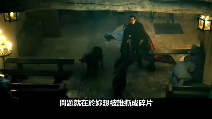 德古拉在狼裏頭，能用狼嚎操控蝙蝠。而德古拉被邀請進入修道院後，也能操控黑狼攻擊修女。（Source : Netflix。）