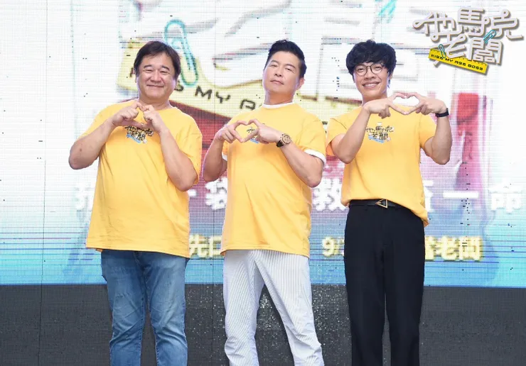 對曾國城(中間)來說,導演瞿友寧(左)在營造小人物上,非常厲害。(右為盧廣仲)