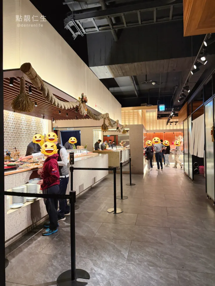 取餐區大約是呈現2-3個L型｜NAGOMI 中山本店