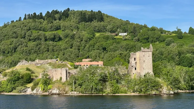 從尼斯湖看 Urquhart Castle⁩