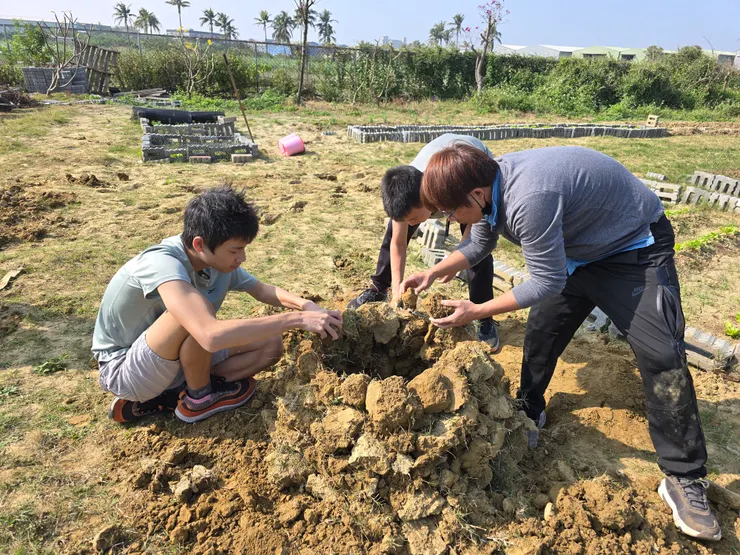 上華蒙特梭利國高中