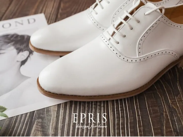 白色皮鞋實際照