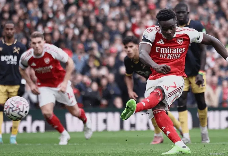 沙卡射入十二碼球助阿仙奴領先2:0