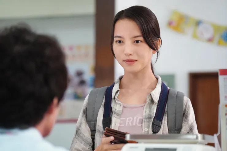 清原果耶在《快一秒的他》的柔弱、堅毅令人印象深刻。（圖／甲上娛樂提供）