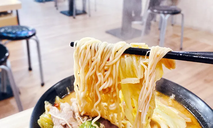 新莊美食推薦2025│四維夜市小吃【辣媽】麻辣/紅燒鴨血臭豆腐（麻辣燙）