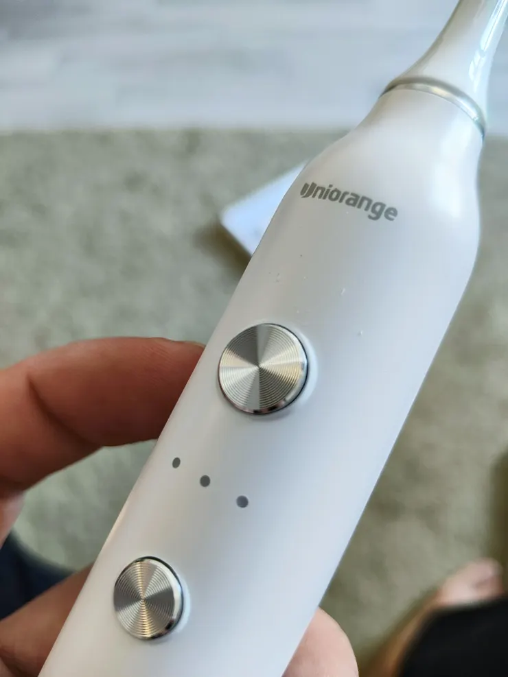 橙色雲聲波電動牙刷 T8