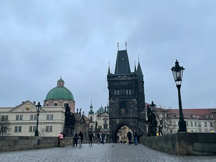 結果沒有金色 只有煙雨濛濛